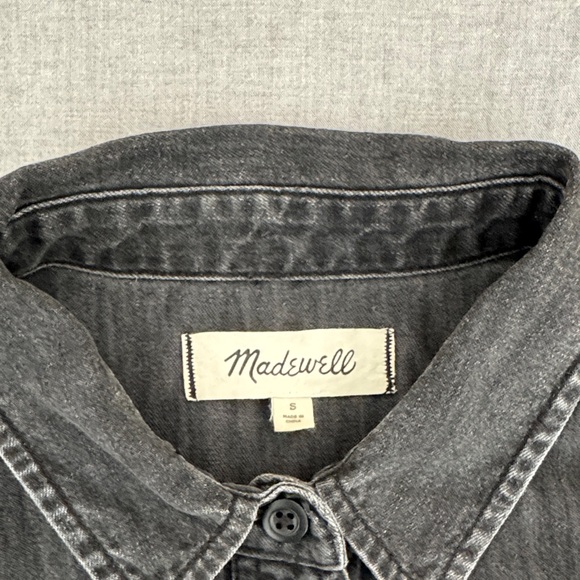 Madewell Charcoal Short Sleeve Button Down Shirt - Picture 4 of 4